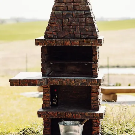 Wies Ma Wzgorzu * Wilkiejmy