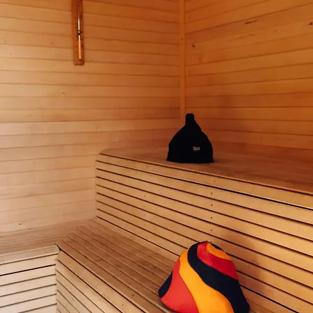 Wies Ma Wzgorzu * Wilkiejmy